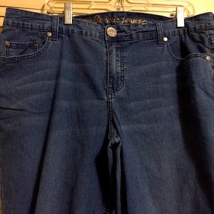 Avenue 16A The Skinny Cropped Jean Raw edge hem